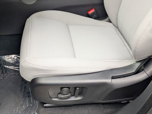 New 2026 Land Rover Range Rover Velar S image 4