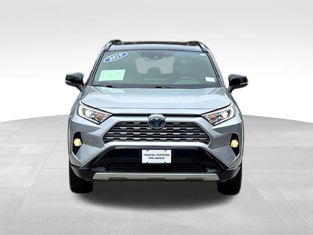 Used 2019 Toyota RAV4 XSE w/ Carpet Mat Package AWD/4WD image 2