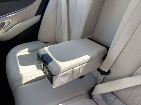 Used 2021 Mercedes-Benz E 350 4MATIC Sedan image 21