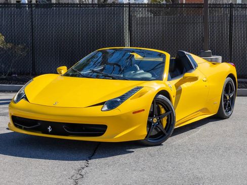 Used 2015 Ferrari 458 Spider Convertible 2D image 11