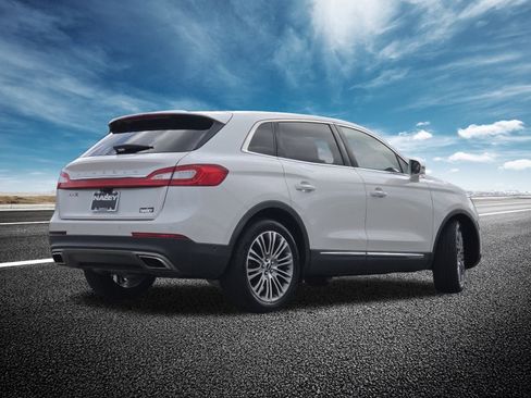 Used 2016 Lincoln MKX Reserve w/ Technology Package image 19