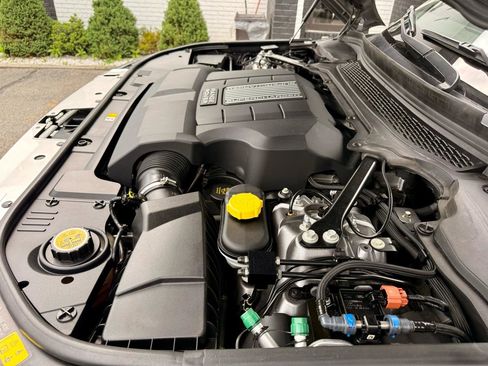 Used 2014 Land Rover Range Rover Autobiography image 36