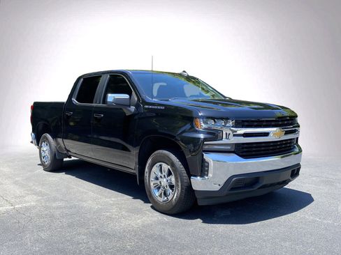 Used 2022 Chevrolet Silverado 1500 LT w/ Bed Protection Package RWD image 2