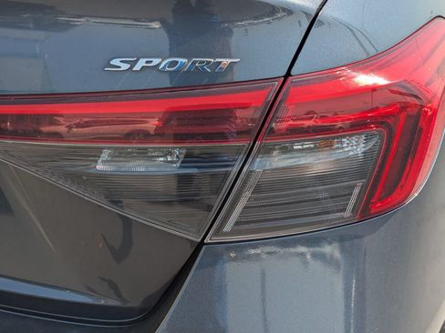 Used 2022 Honda Civic Sport image 5