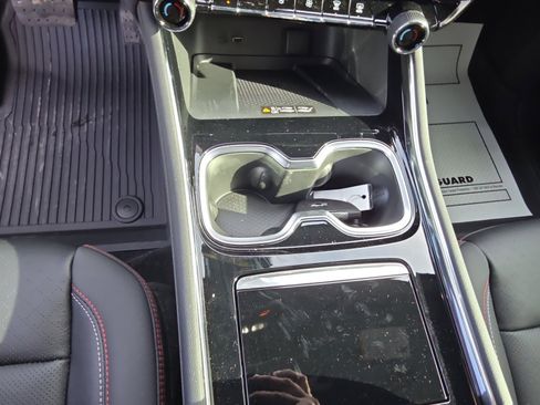 New 2026 Chevrolet Traverse RS w/ LPO, Floor Liner Package image 22