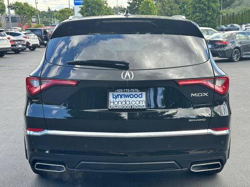 Used 2023 Acura MDX SH-AWD w/ Advance Package image 15