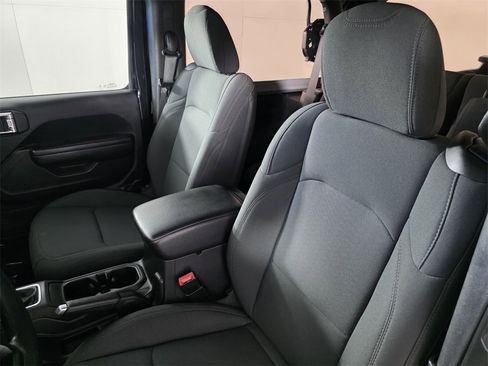 Used 2021 Jeep Wrangler Sport image 11