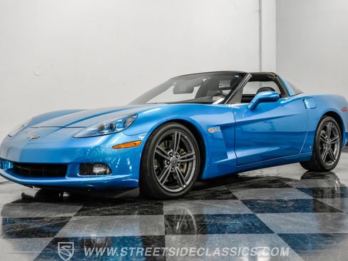 Used 2008 Chevrolet Corvette Coupe w/ Z51 Performance Package image 19