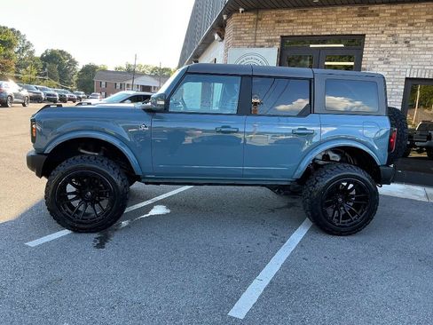 Used 2023 Ford Bronco Outer Banks AWD/4WD image 2