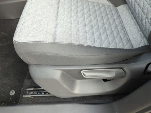 New 2026 Volkswagen Tiguan S image 27