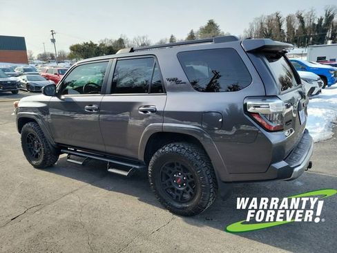 Used 2022 Toyota 4Runner TRD Off-Road image 5