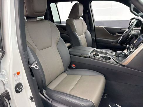 Used 2025 Lexus LX 700h Overtrail image 34