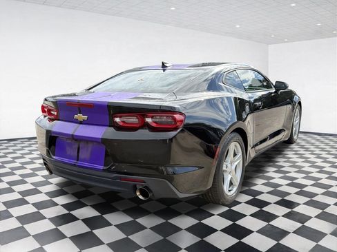 Used 2021 Chevrolet Camaro LT RWD image 4