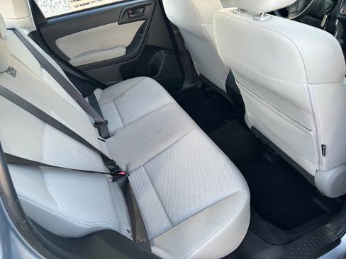 Used 2015 Subaru Forester 2.5i image 30