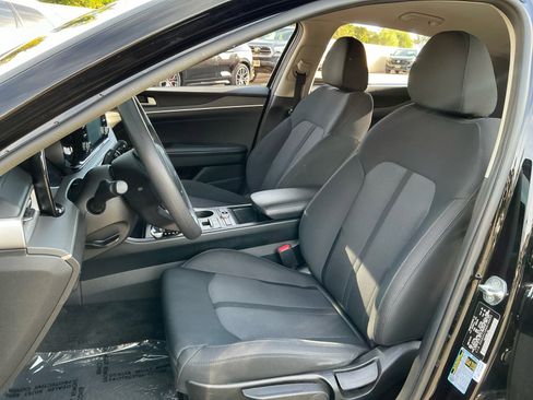 Used 2022 Kia K5 LX image 18