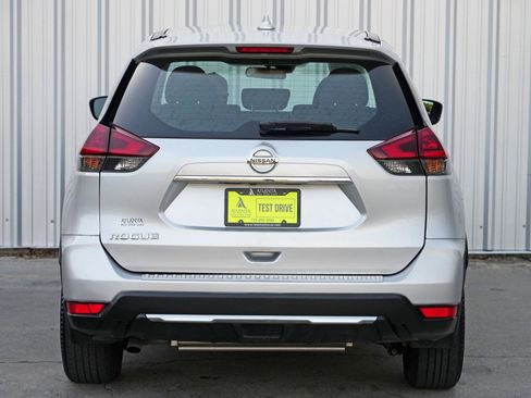 Used 2020 Nissan Rogue S image 43