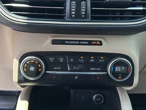 Used 2020 Ford Escape SEL FWD image 31
