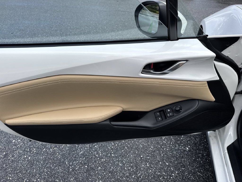 New 2026 MAZDA MX-5 Miata Grand Touring RWD image 37