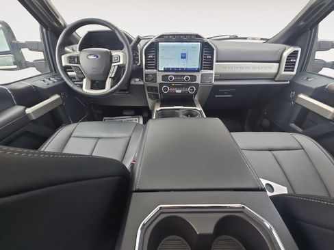 Used 2022 Ford F250 Lariat w/ Black Appearance Package AWD/4WD image 14
