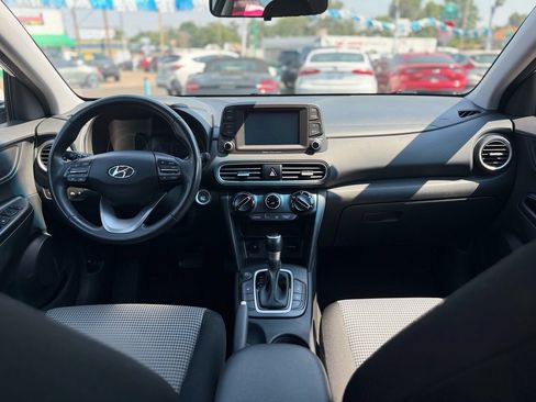 Used 2021 Hyundai Kona SEL FWD image 11
