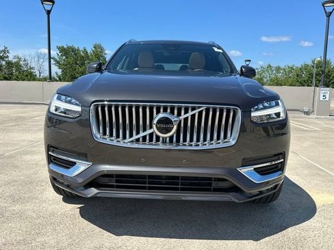 Certified 2023 Volvo XC90 B6 Ultimate AWD/4WD image 2