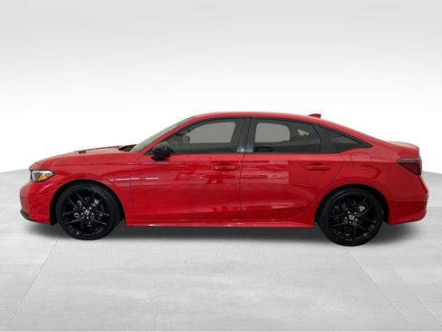 Used 2025 Honda Civic Sport image 2