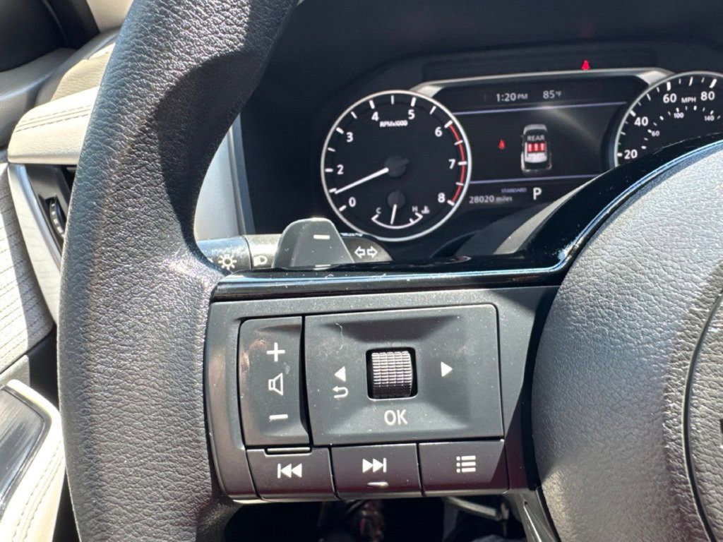 Used 2023 Nissan Rogue SV FWD image 17