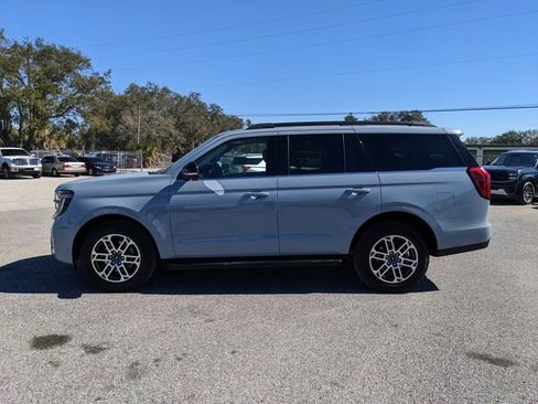 Certified 2025 Ford Expedition Active image 7