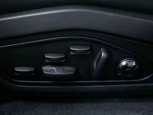 Certified 2024 Porsche Taycan GTS image 17