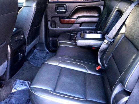 Used 2018 GMC Sierra 2500 SLT w/ Duramax Plus Package image 26