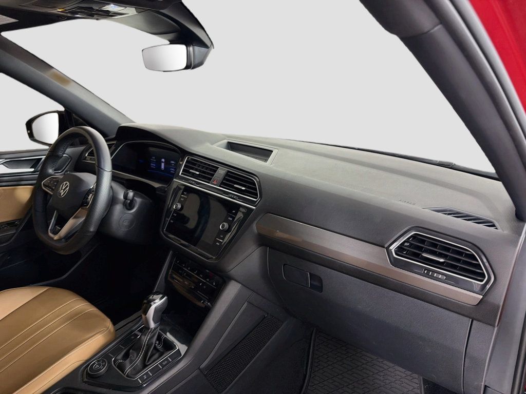 Used 2024 Volkswagen Tiguan SE R-Line AWD/4WD image 27