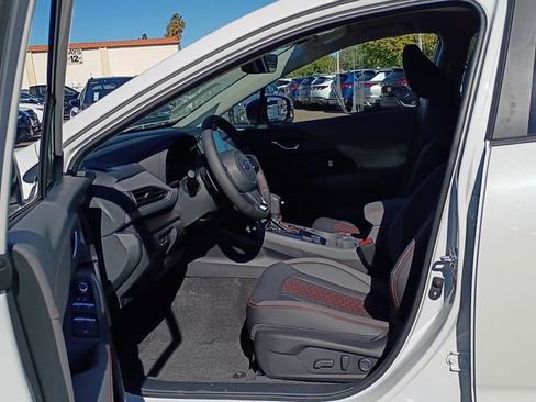 New 2026 Subaru Crosstrek 2.5i Limited w/ Crosstrek Mirror Package image 31