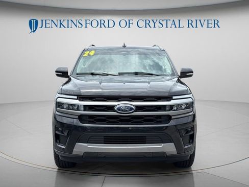 Used 2024 Ford Expedition XLT RWD image 13