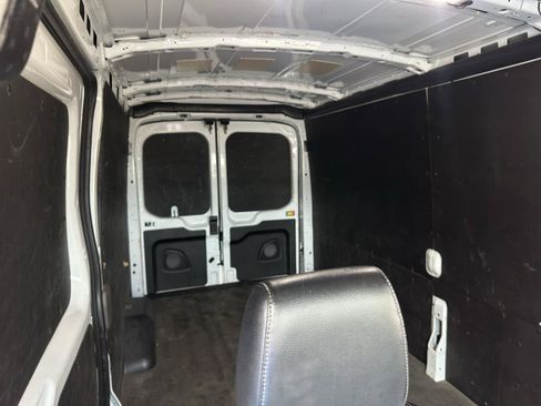 Used 2023 Ford Transit 250 Medium Roof w/ Load Area Protection Package RWD image 19