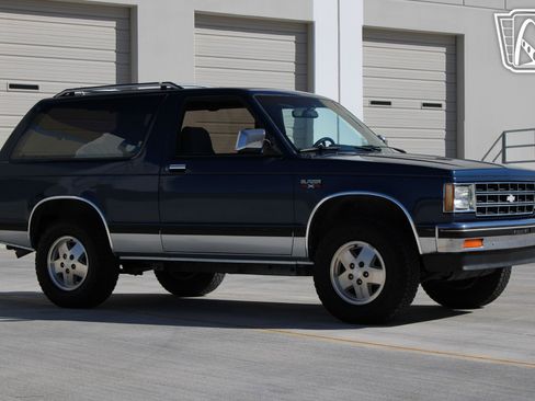 Used 1988 Chevrolet S10 Pickup 4WD image 5