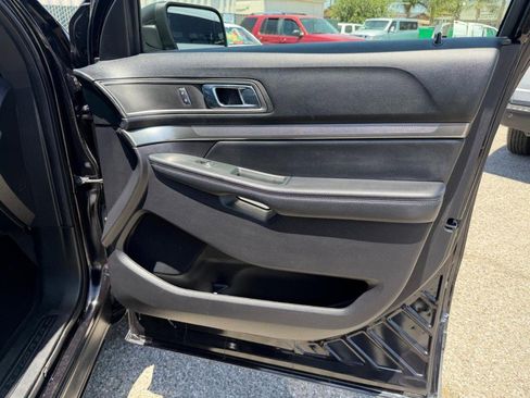 Used 2019 Ford Explorer XLT w/ Equipment Group 201A AWD/4WD image 19