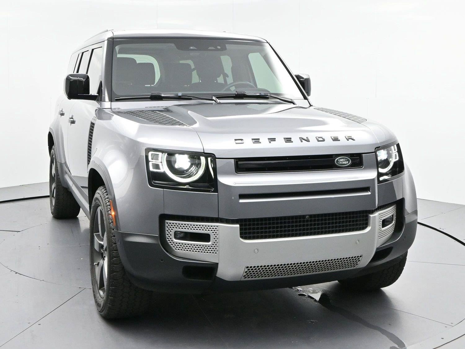 Used 2024 Land Rover Defender 130 S AWD/4WD image 2