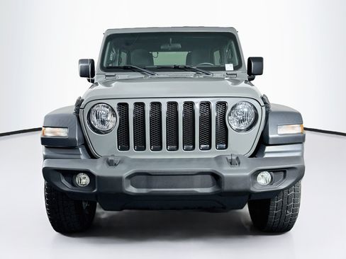 Used 2020 Jeep Wrangler Unlimited Sport AWD/4WD image 2