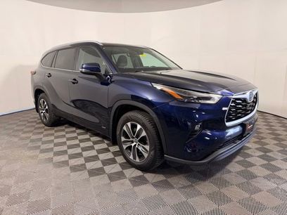 Used 2024 Toyota Highlander XLE