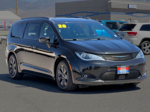 Used 2020 Chrysler Pacifica Limited w/ Advanced Safetytec Group image 7