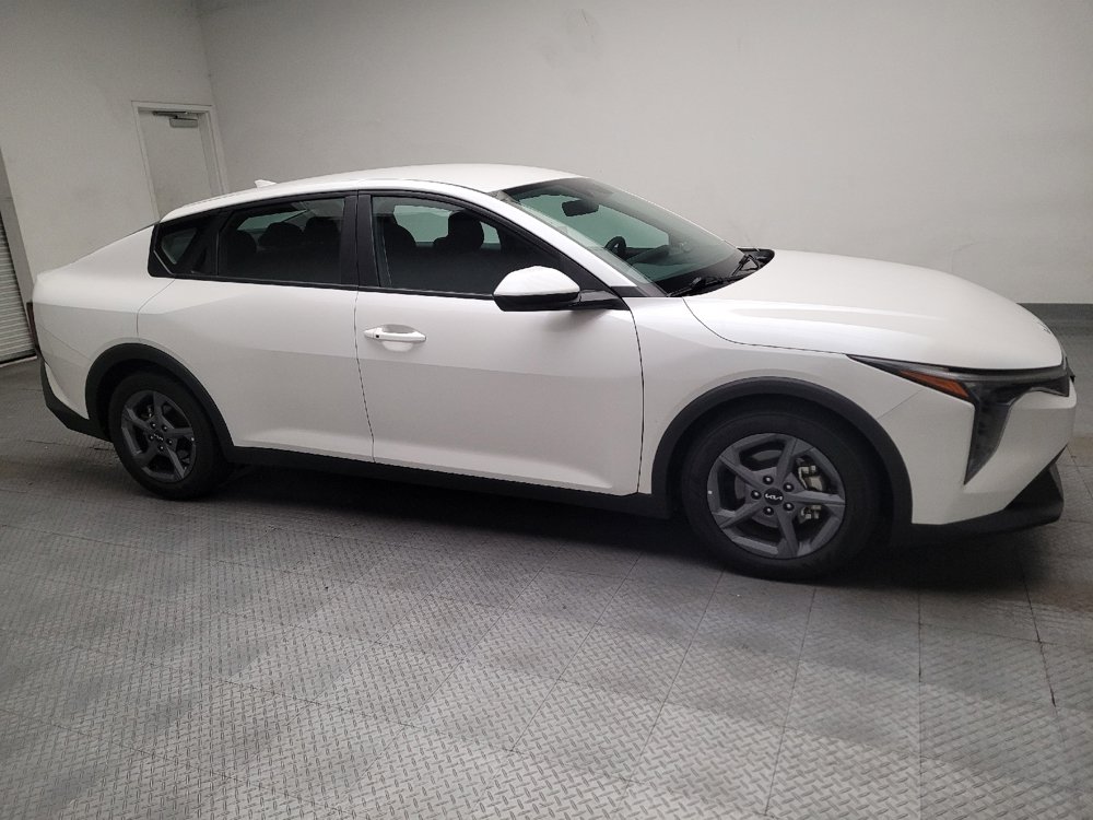 Used 2025 Kia K4 FWD image 11