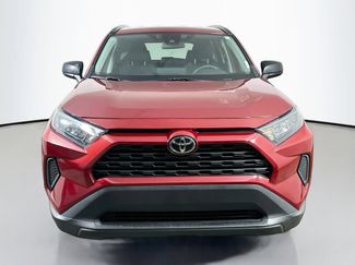 Used 2021 Toyota RAV4 LE FWD video 2