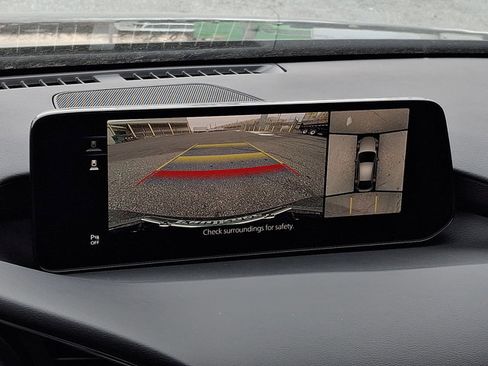 New 2026 MAZDA MAZDA3 Hatchback w/Premium Plus Pkg image 17