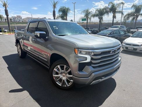 Used 2024 Chevrolet Silverado 1500 High Country w/ High Country Premium Package AWD/4WD image 1