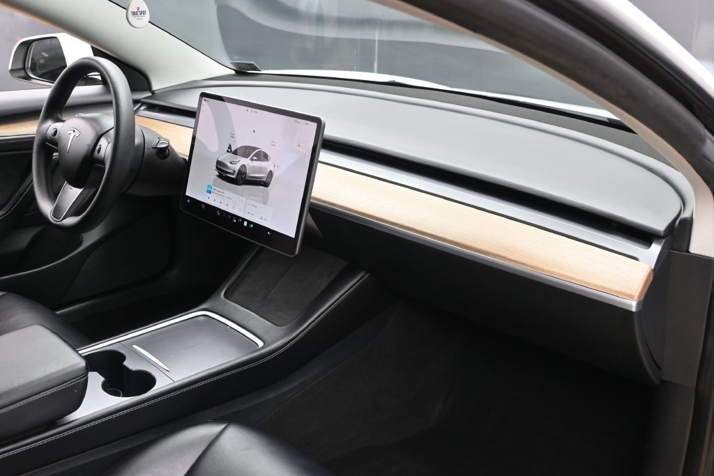 Used 2023 Tesla Model 3 Standard Range RWD image 33