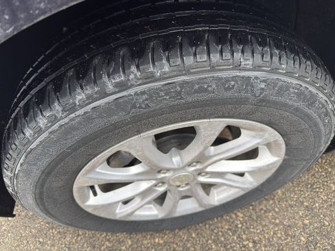 Used 2018 Chevrolet Equinox LT image 4