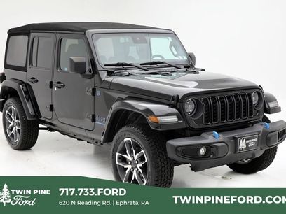 Used 2024 Jeep Wrangler Unlimited w/ Convenience Group