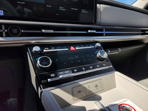 New 2025 Hyundai Santa Fe SEL image 29