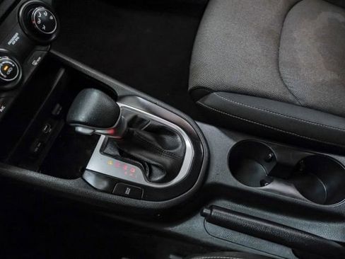 Used 2022 Kia Forte LXS image 20