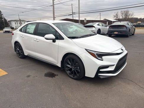 New 2026 Toyota Corolla SE image 7